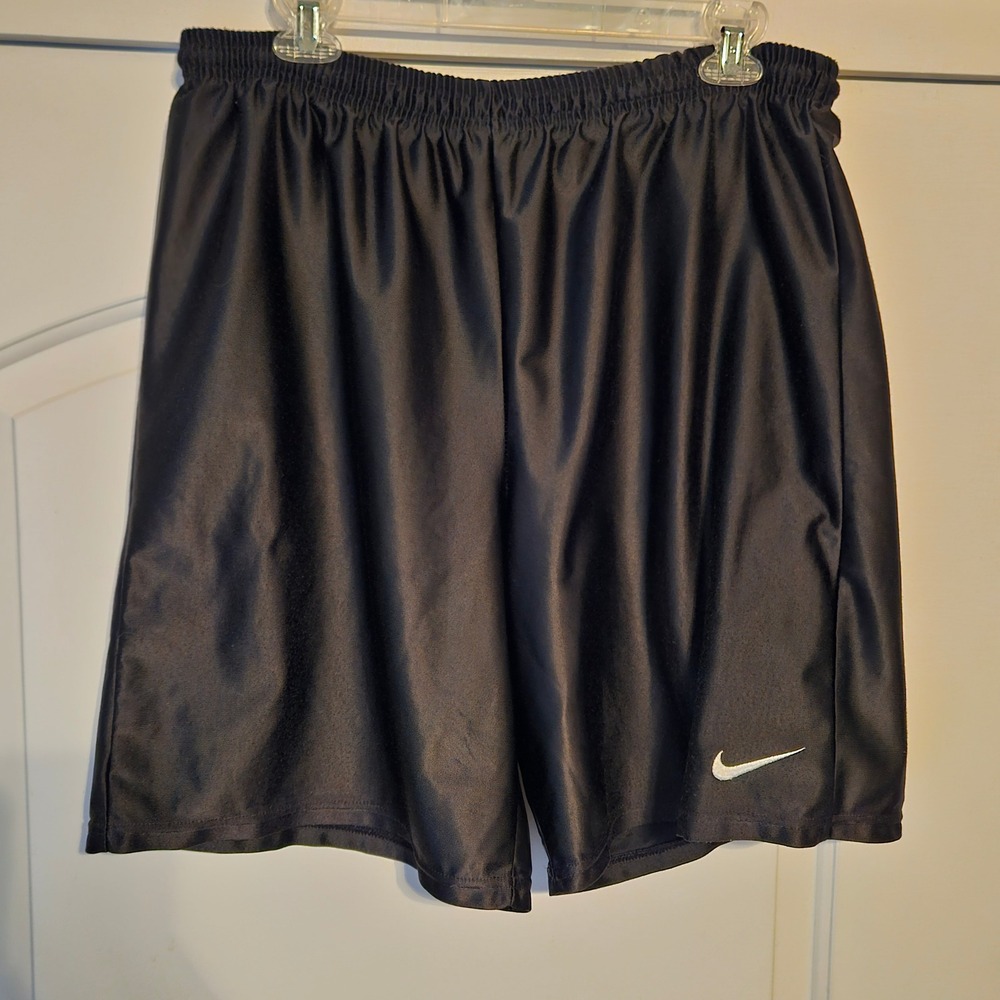 Vintage 90s Nike Basketball Shorts Large Black Shiny Silky Baggy Y2K 8" Athletic